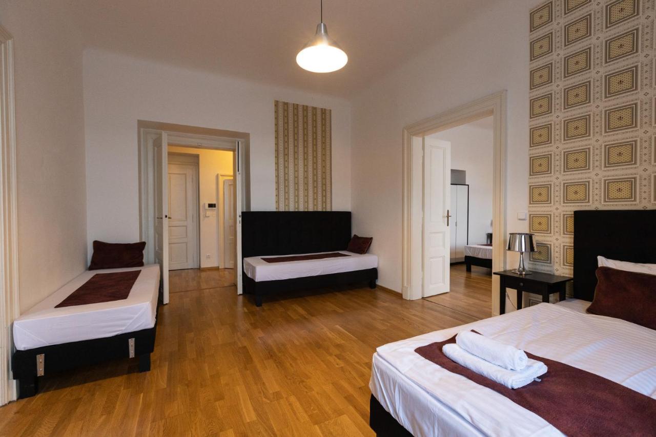 Old Town Spirit Lejlighedshotel Prag Eksteriør billede